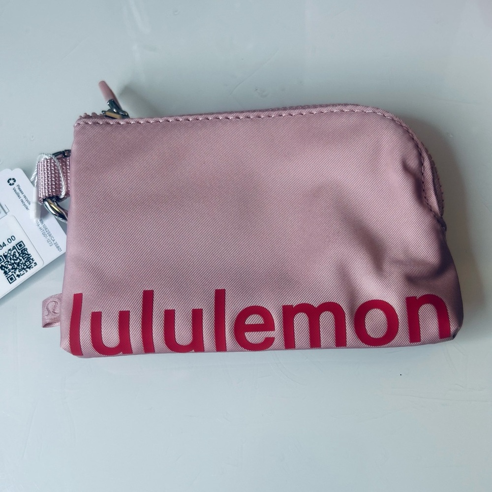 Lululemon Athletica Pink Clippable Card Pouch - Picture 5 of 7